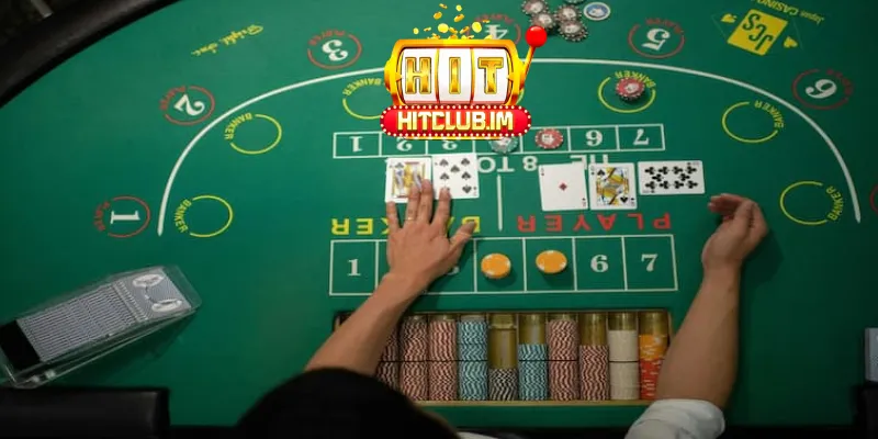 Bài Baccarat: Luật chơi, Cách tính điểm & Bí quyết Thắng lớn tại Hitclub 1 Luật Chơi Bài Baccarat Chi Tiết Nhất